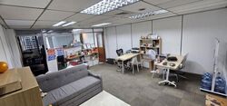 High Street Centre (D6), Office #610487881